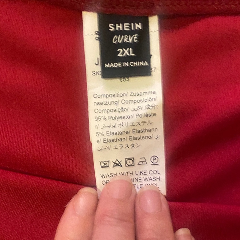 SHEIN Red Pleated Mini Skirt with Button Tab Details - Picture 4 of 6